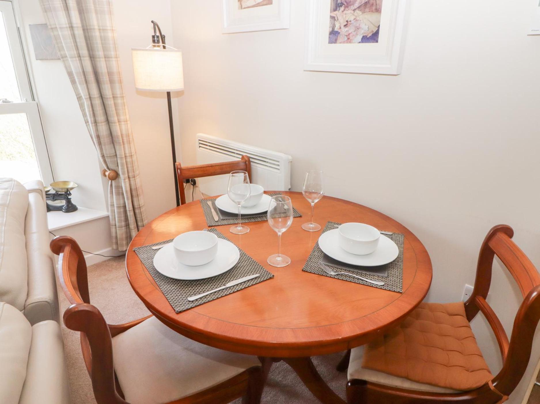 Daffodil Apartment Тенби Экстерьер фото
