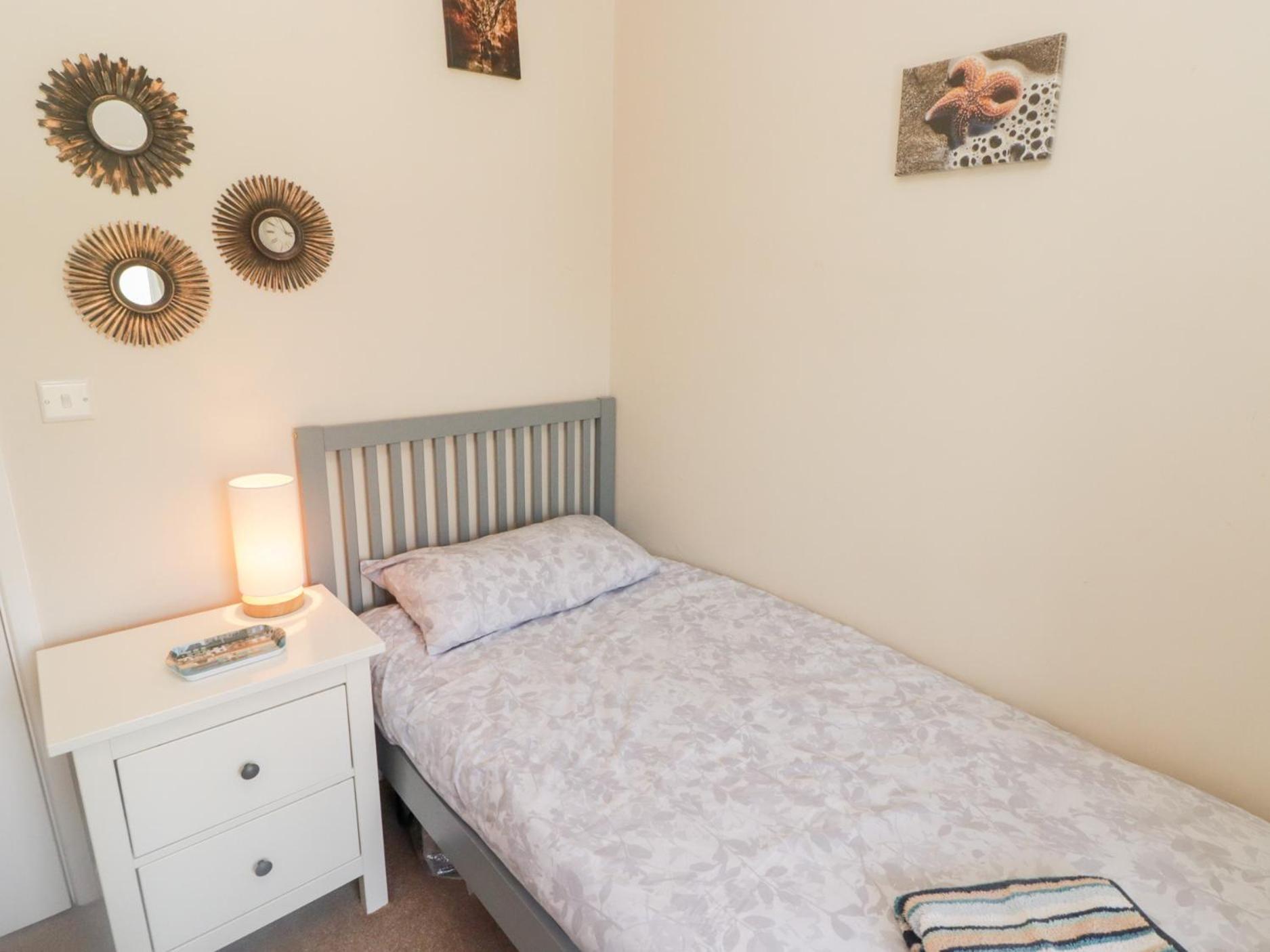 Daffodil Apartment Тенби Экстерьер фото